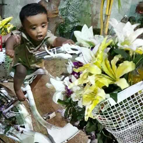 profile image of saira